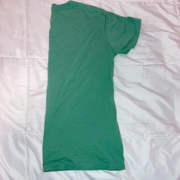 Green Hawaii Aloha print Tee shirt - Picture 2 of 7